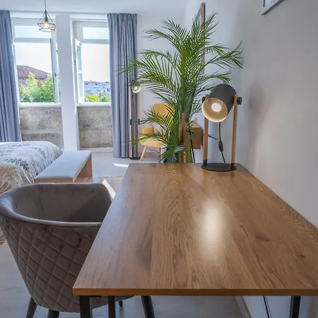 Apartstudio Aparthotel 3*